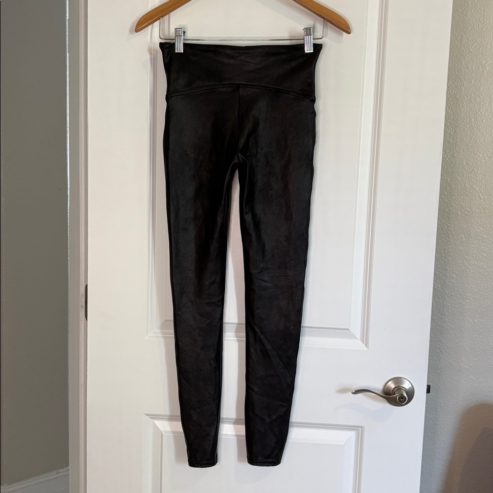 SPANX Faux Leather Leggings Vegan Black Size Medium - Picture 6 of 11